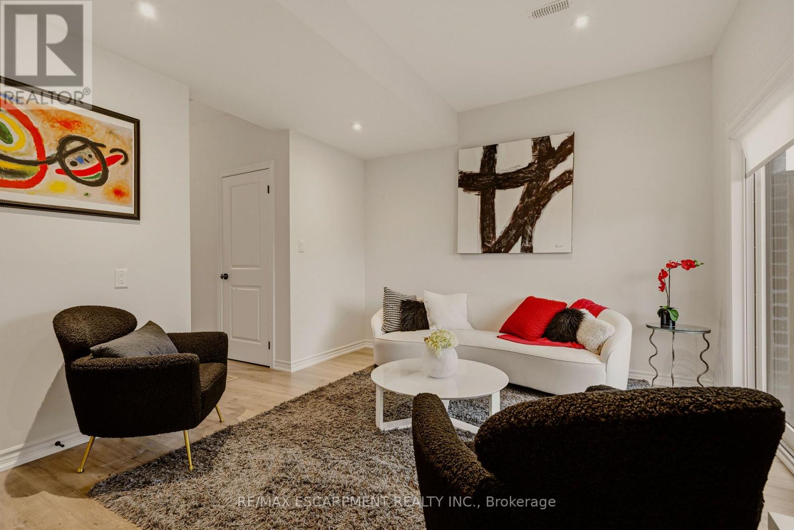 7 Cadwell Lane, Hamilton, Ontario  L9C 0E7 - Photo 6 - X12964666