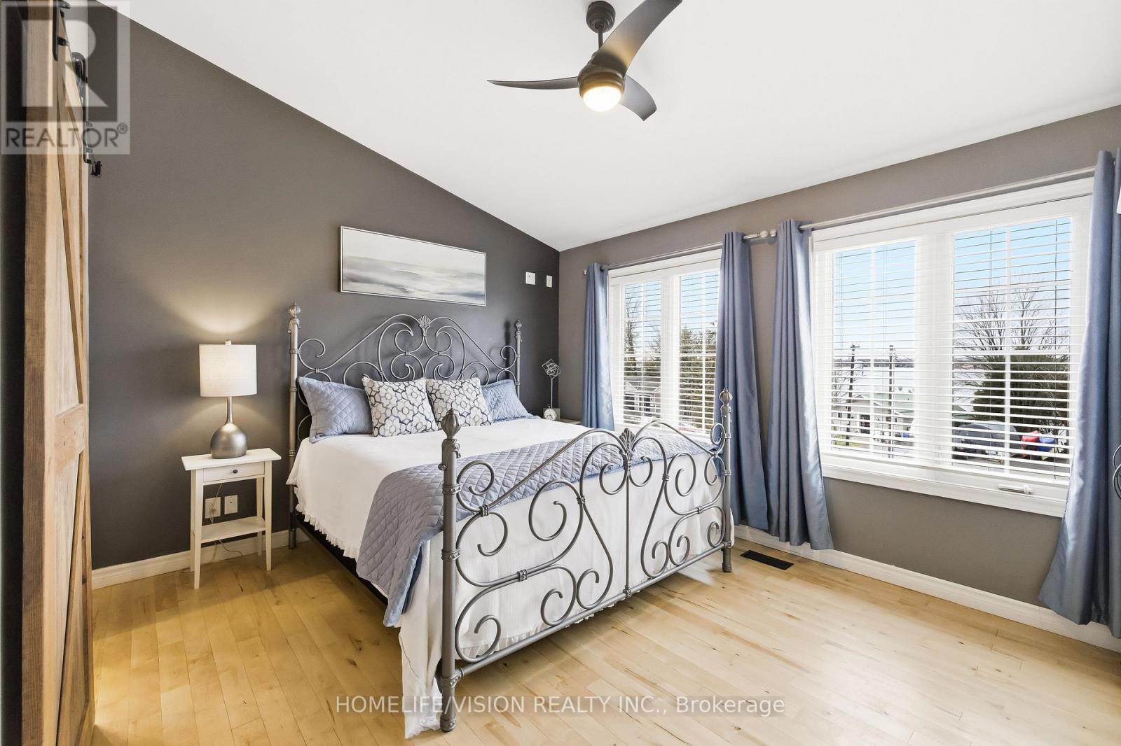 40 Mcgill Drive, Kawartha Lakes, Ontario  L0B 1K0 - Photo 18 - X12964676