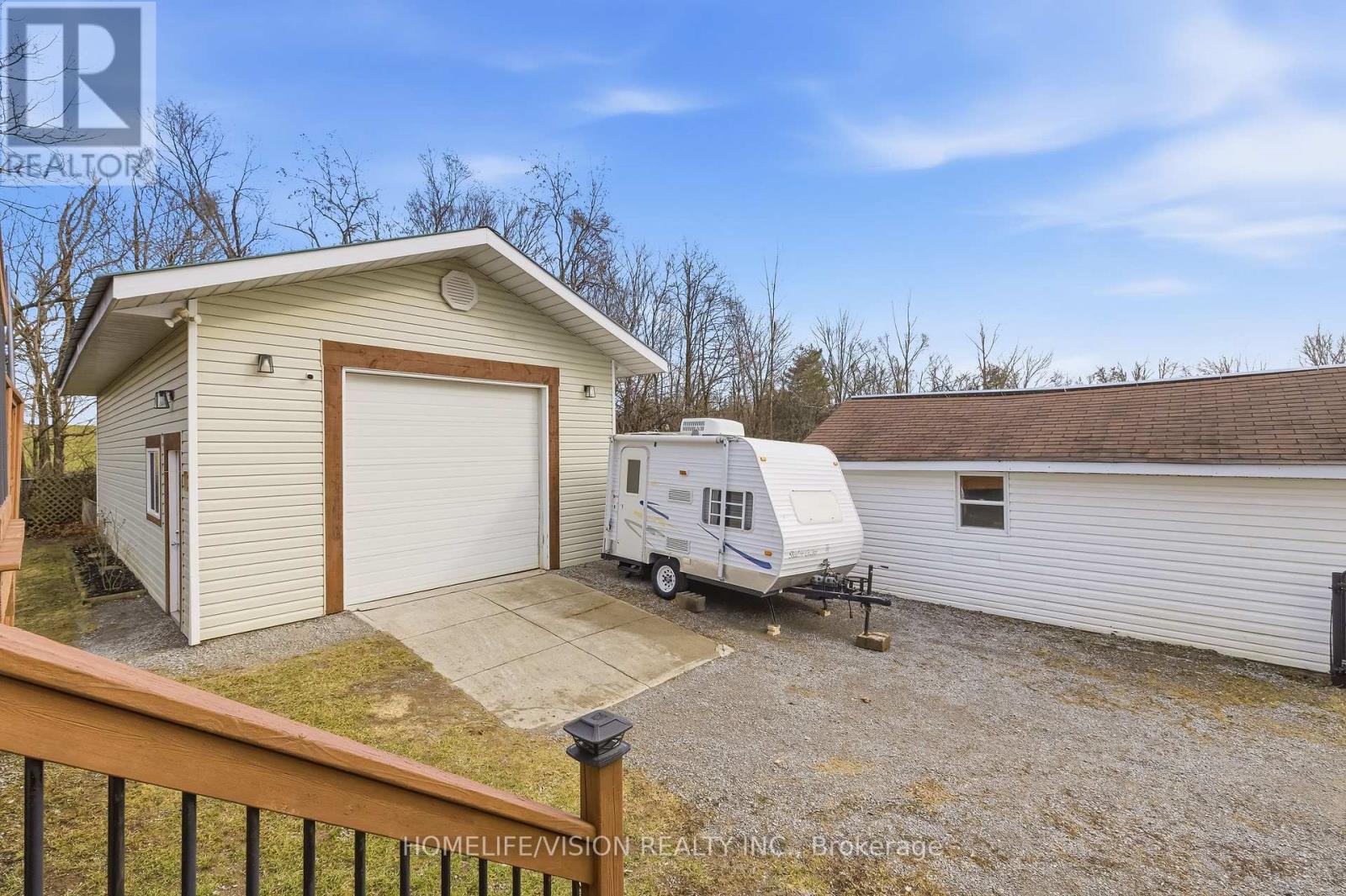 40 Mcgill Drive, Kawartha Lakes, Ontario  L0B 1K0 - Photo 30 - X12964676