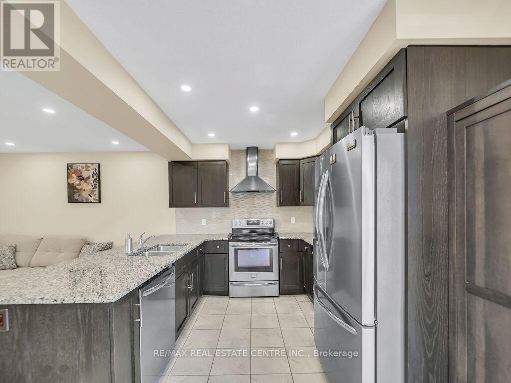 3 Mccann Street, Guelph (Kortright East), Ontario  N1G 0A8 - Photo 12 - X12964722