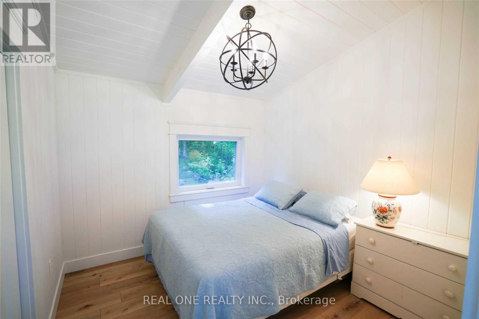 1 Muskoka Estates Road, Muskoka Lakes, Ontario  P0B 1J0 - Photo 15 - X12964734