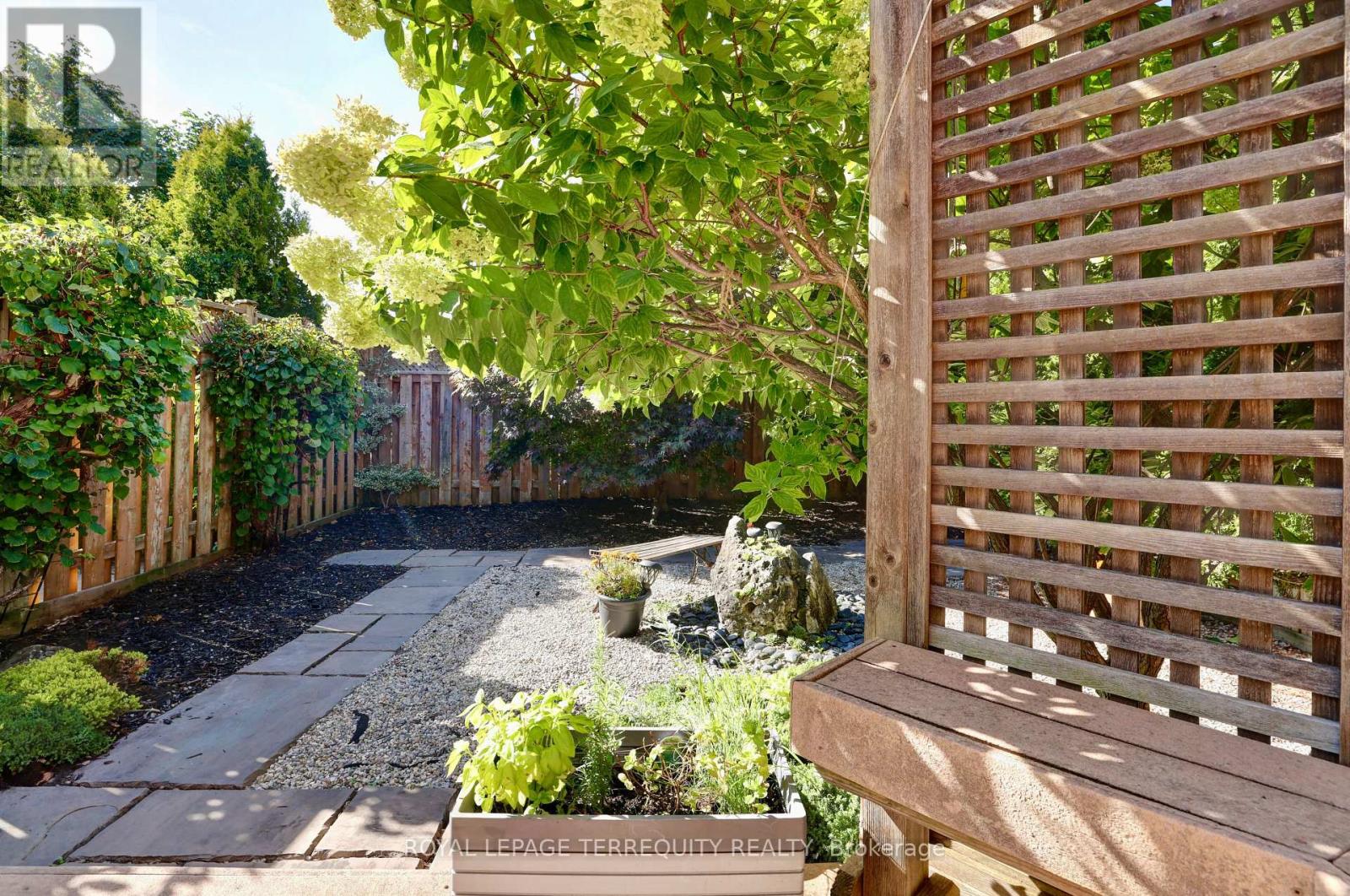 369 Rosegate Way, Oakville (Wc Wedgewood Creek), Ontario  L6H 6K1 - Photo 38 - W12961558