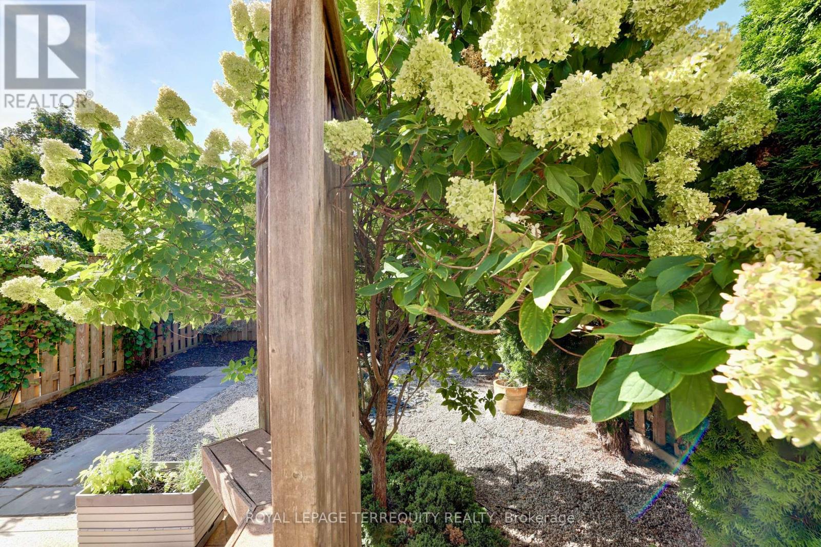 369 Rosegate Way, Oakville (Wc Wedgewood Creek), Ontario  L6H 6K1 - Photo 43 - W12961558