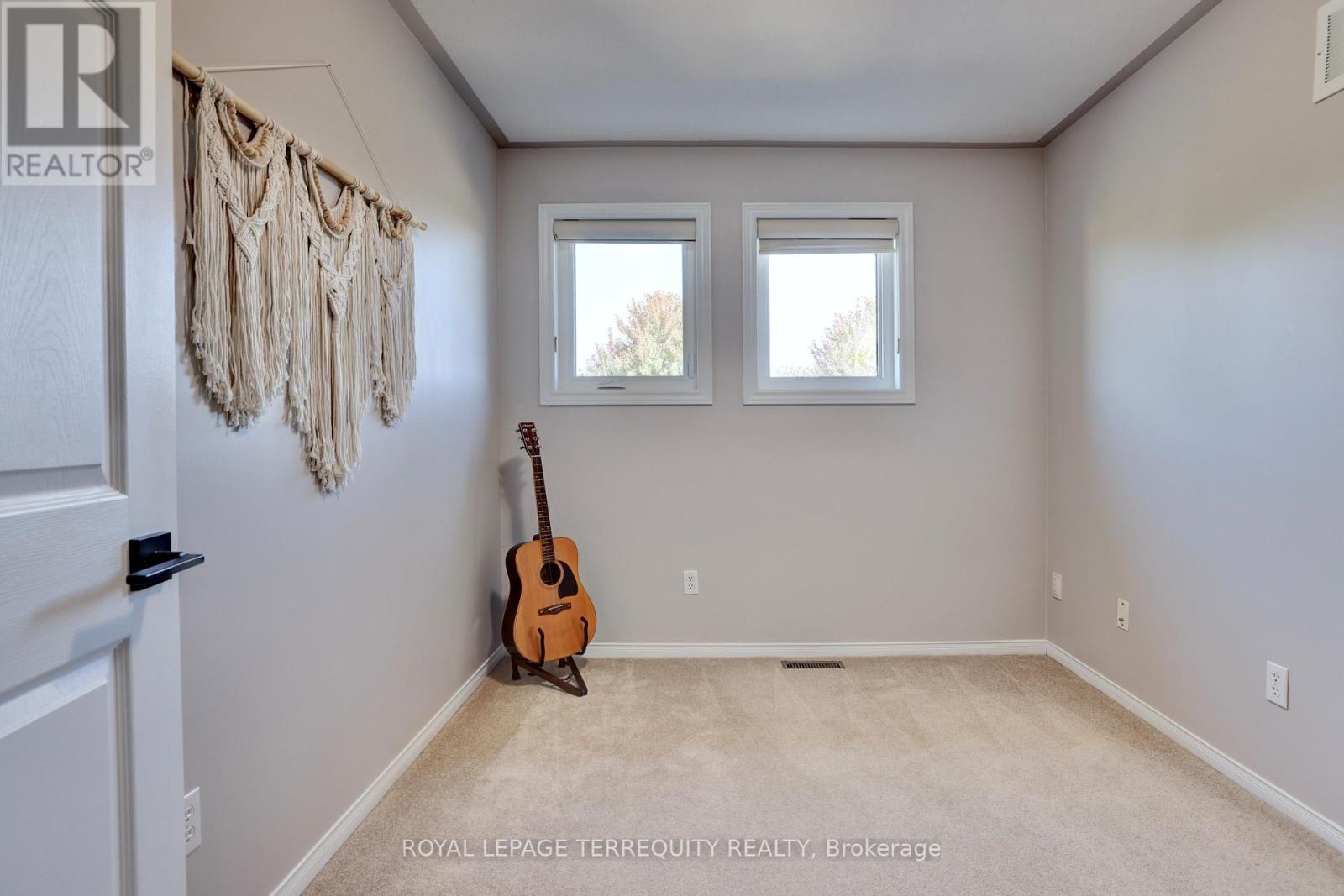 369 Rosegate Way, Oakville (Wc Wedgewood Creek), Ontario  L6H 6K1 - Photo 21 - W12961558