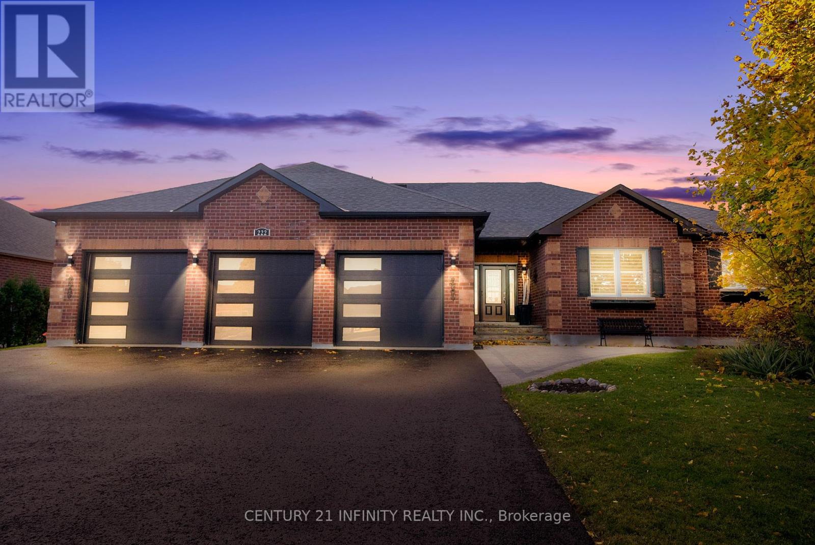 222 Southcrest Drive, Kawartha Lakes, Ontario  L0C 1G0 - Photo 2 - X12909140