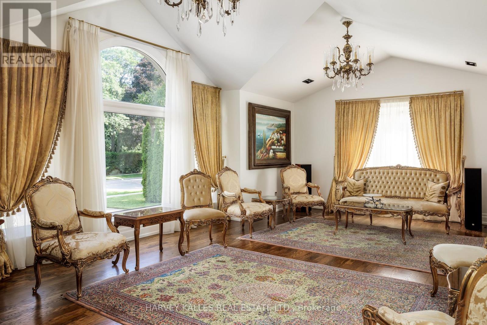 42 Fifeshire Road, Toronto, Ontario  M2L 2G6 - Photo 4 - C12963998