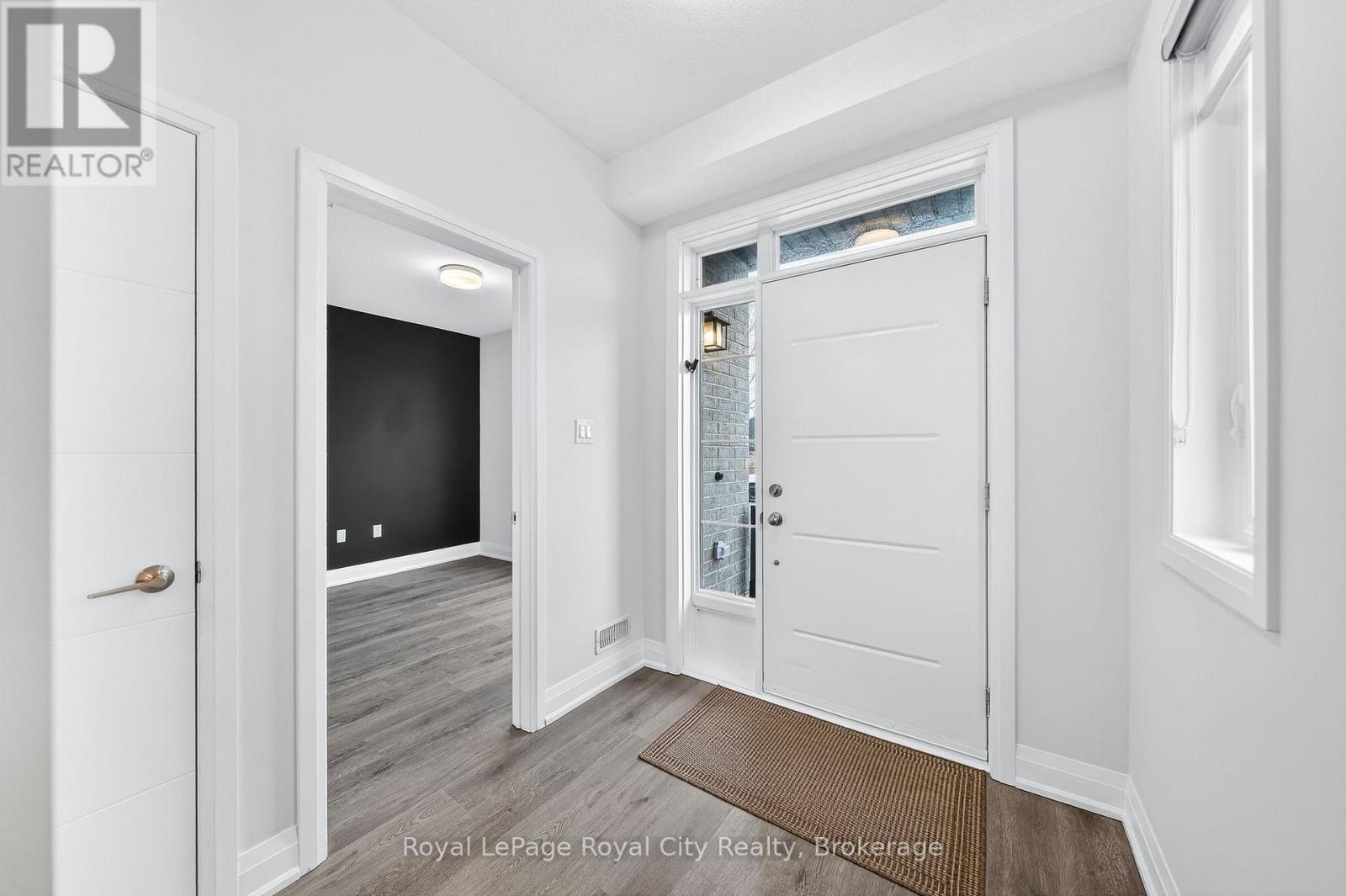 1 - 150 Huron Street, Guelph (St. Patrick's Ward), Ontario  N1G 4Y1 - Photo 4 - X12964746