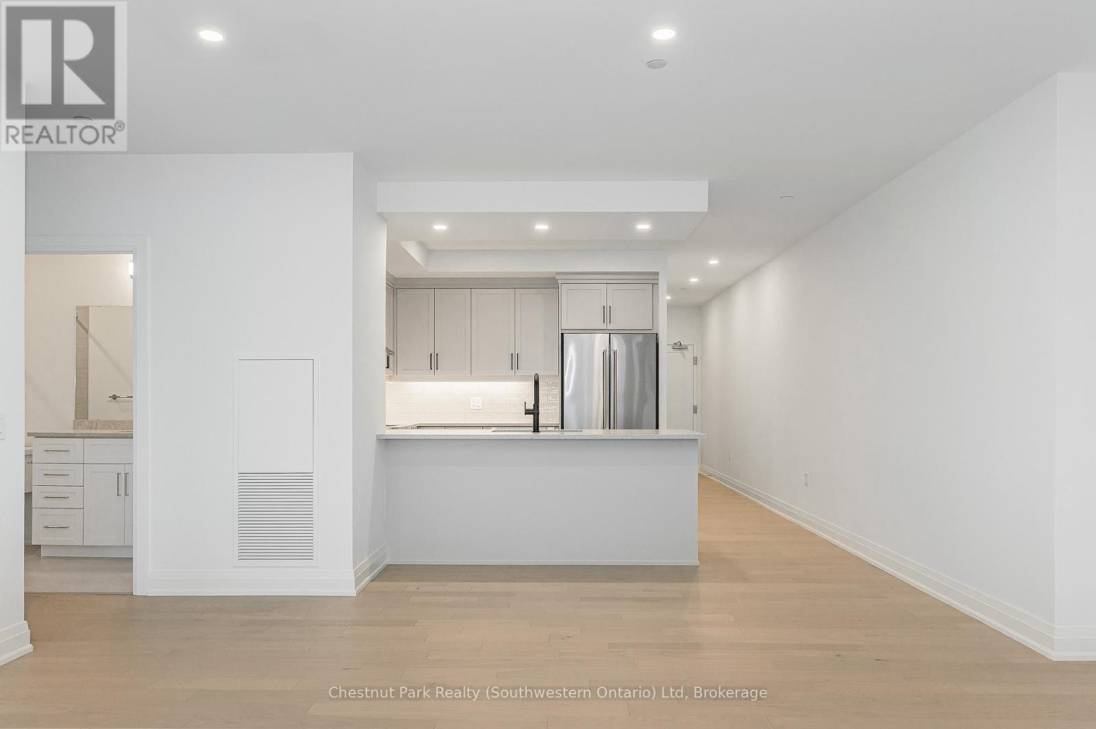 502 - 71 Wyndham Street S, Guelph, Ontario  N1E 5R3 - Photo 10 - X12964858