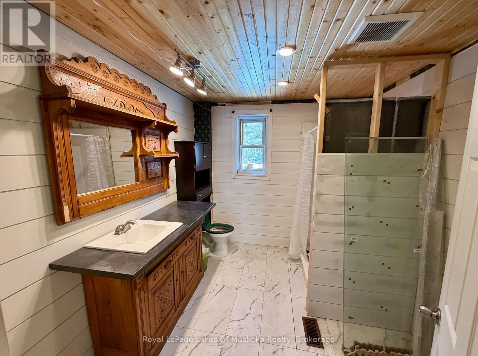 1071 Naismith Road, Bracebridge (Macaulay), Ontario  P1L 1X4 - Photo 10 - X12964936