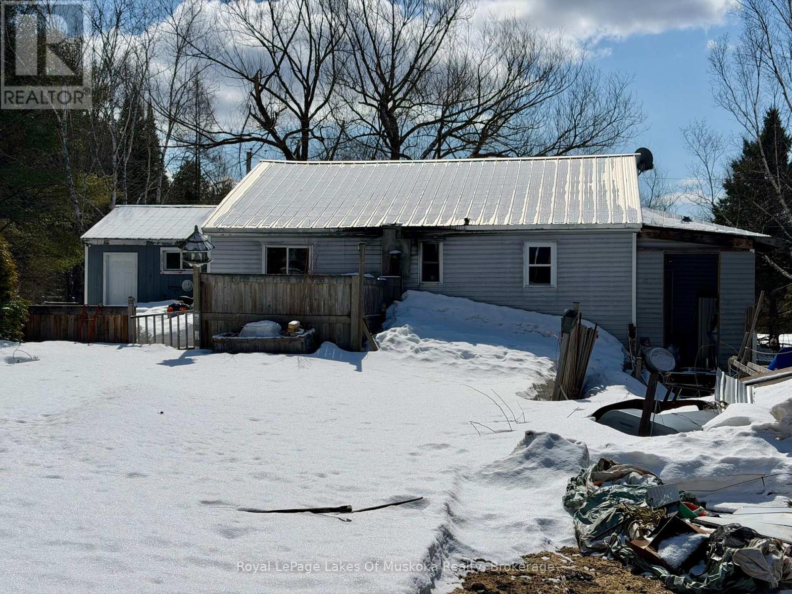 1071 Naismith Road, Bracebridge (Macaulay), Ontario  P1L 1X4 - Photo 19 - X12964936