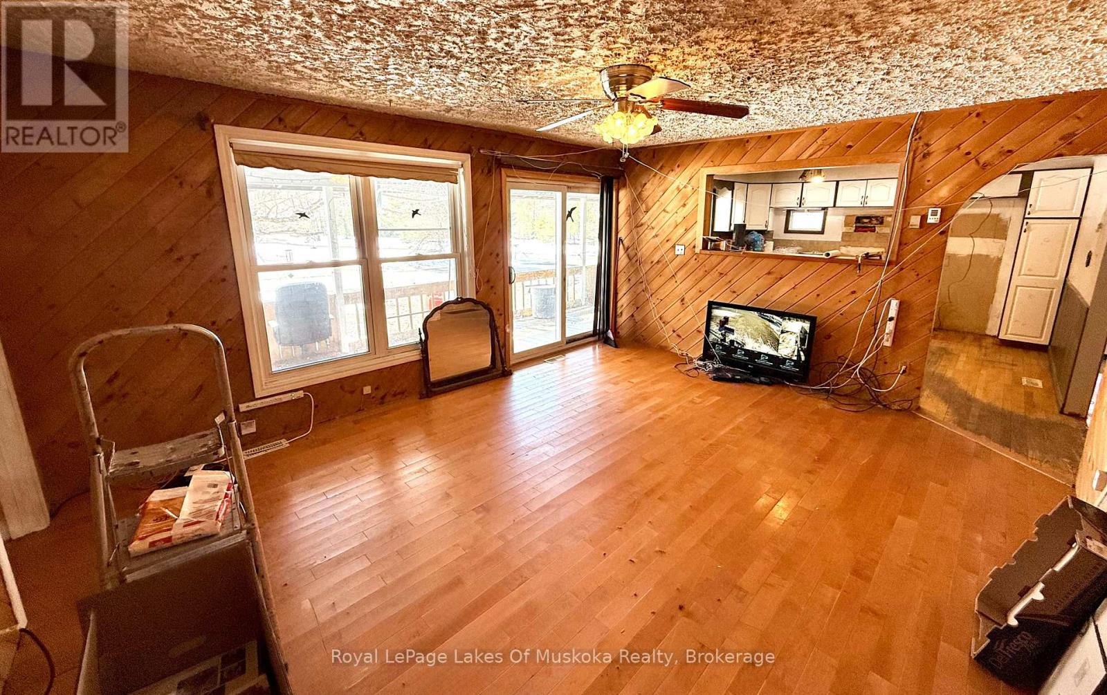 1071 Naismith Road, Bracebridge (Macaulay), Ontario  P1L 1X4 - Photo 6 - X12964936