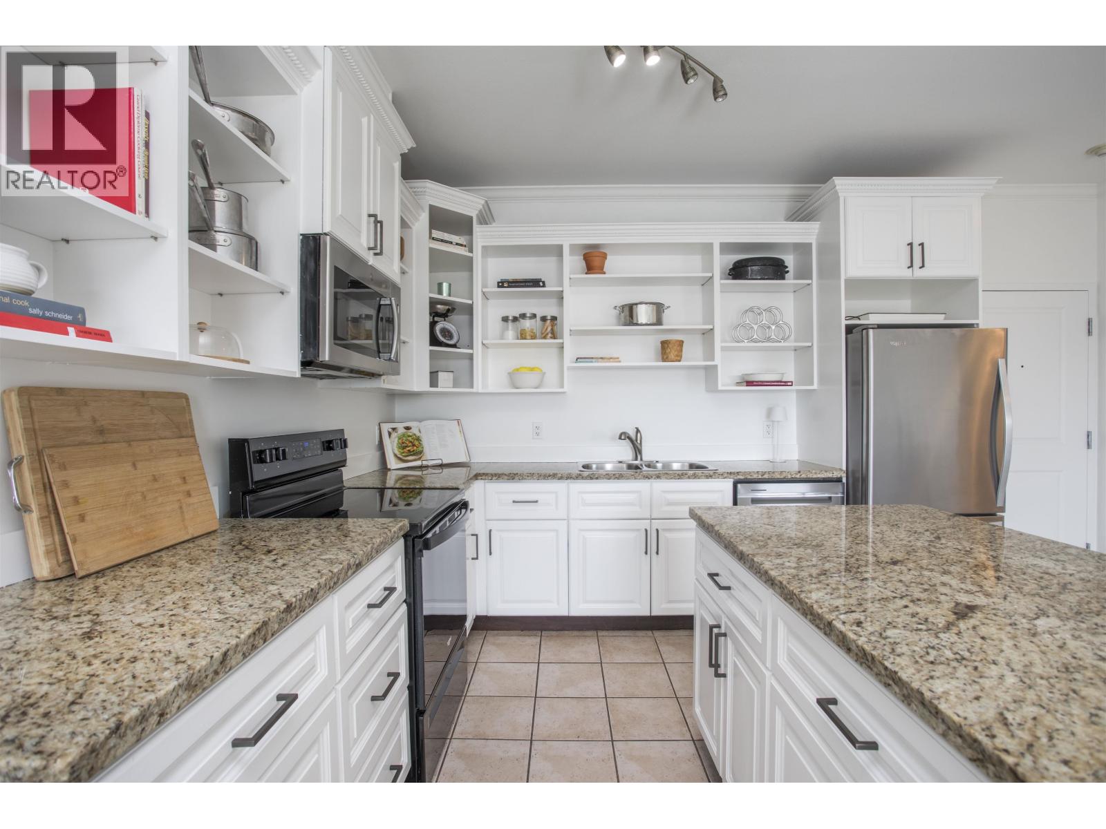 302 22363 Selkirk Avenue, Maple Ridge, British Columbia  V2X 2X6 - Photo 13 - R3107284