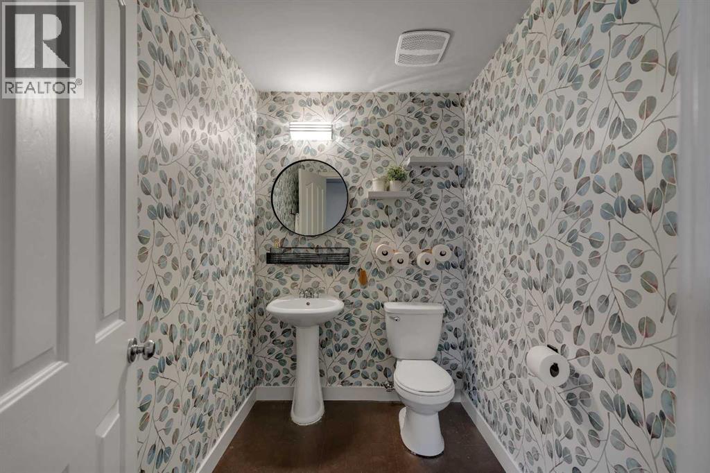 87 Prestwick Close SE, Calgary, Alberta  T2Z 4Y5 - Photo 29 - A2299247