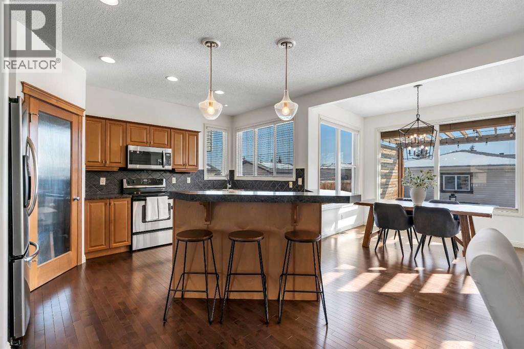 87 Prestwick Close SE, Calgary, Alberta  T2Z 4Y5 - Photo 5 - A2299247