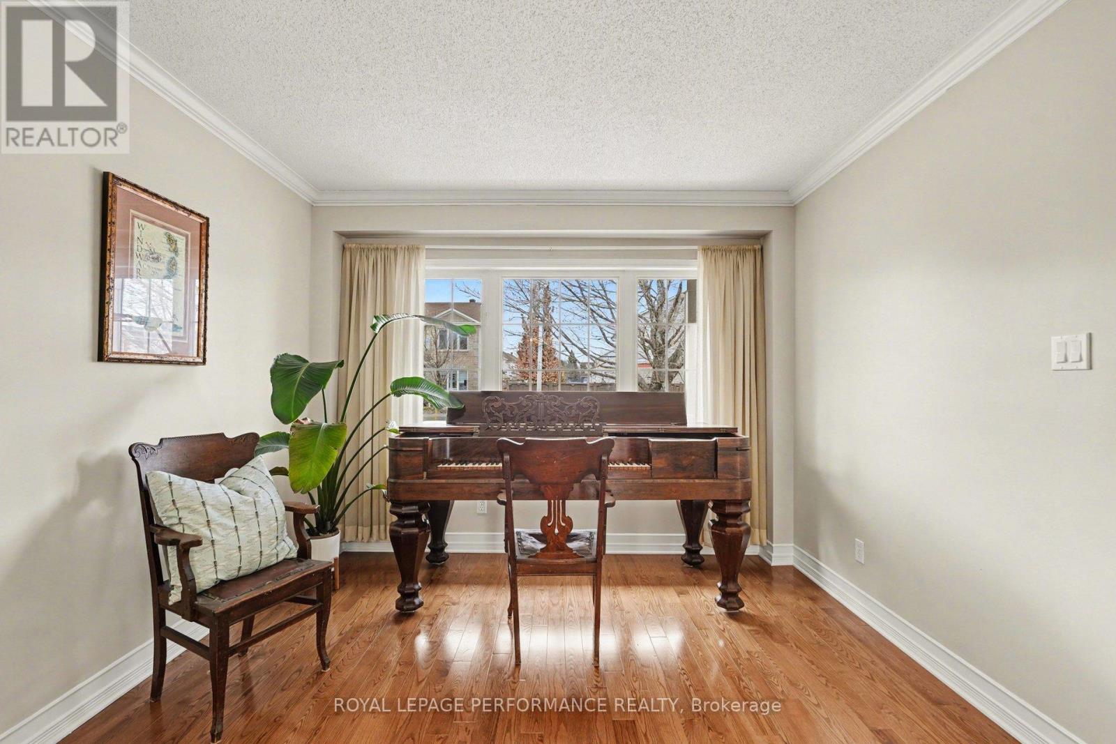 992 Ballantyne Drive, Ottawa, Ontario  K4A 4H4 - Photo 10 - X12963384