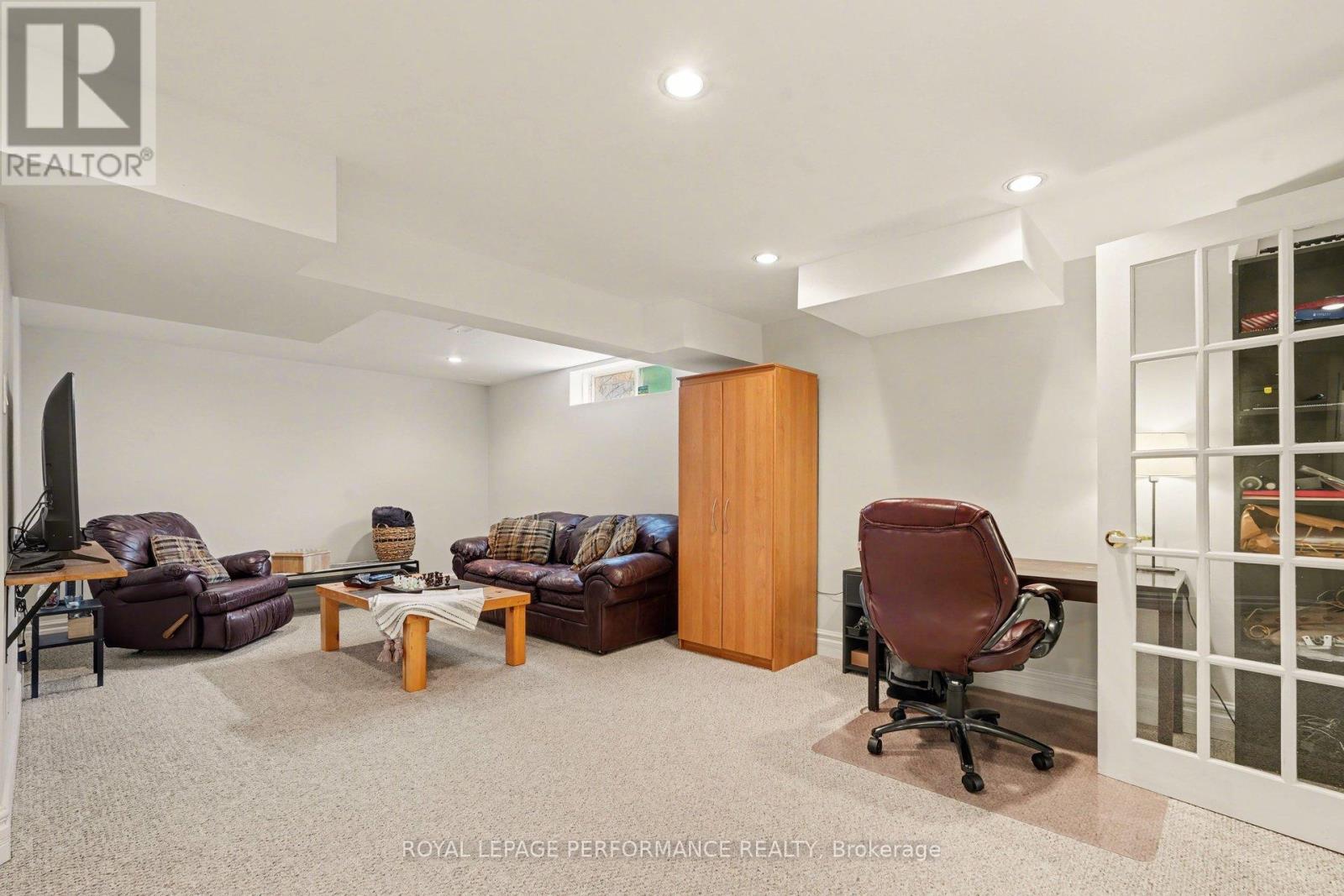 992 Ballantyne Drive, Ottawa, Ontario  K4A 4H4 - Photo 31 - X12963384