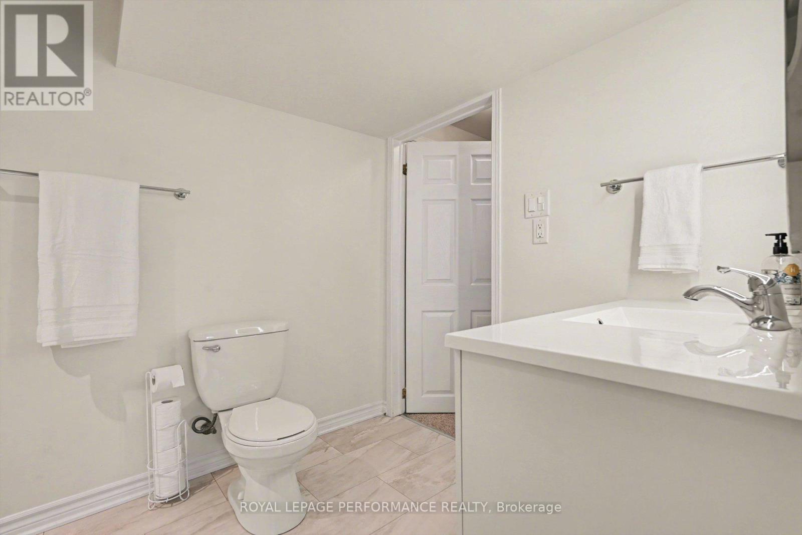 992 Ballantyne Drive, Ottawa, Ontario  K4A 4H4 - Photo 35 - X12963384