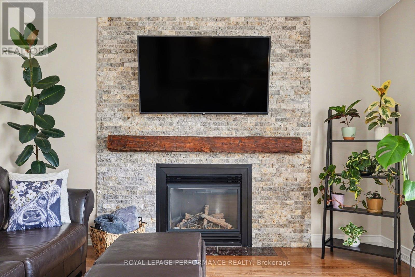 992 Ballantyne Drive, Ottawa, Ontario  K4A 4H4 - Photo 7 - X12963384