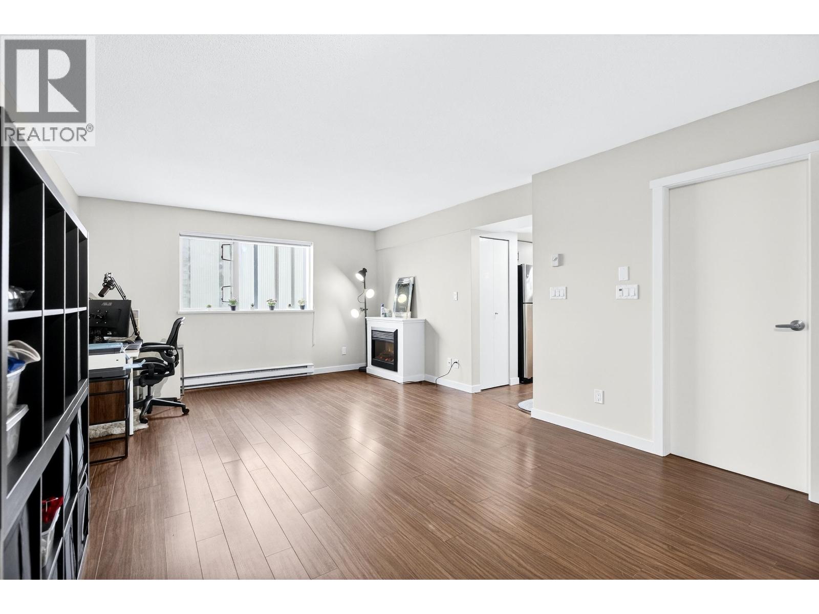 801 200 Keary Street, New Westminster, British Columbia  V3L 0A6 - Photo 4 - R3107043