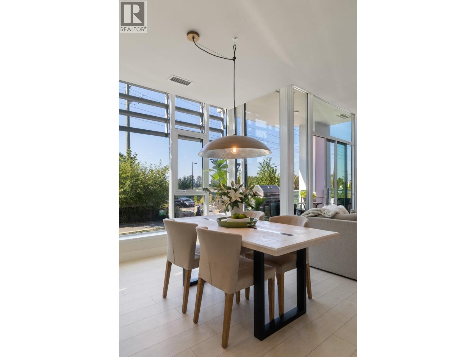 Listing Picture 6 of 40 : 4 8508 JACK UPPAL STREET, Vancouver / 溫哥華 - 魯藝地產 Yvonne Lu Group - MLS Medallion Club Member