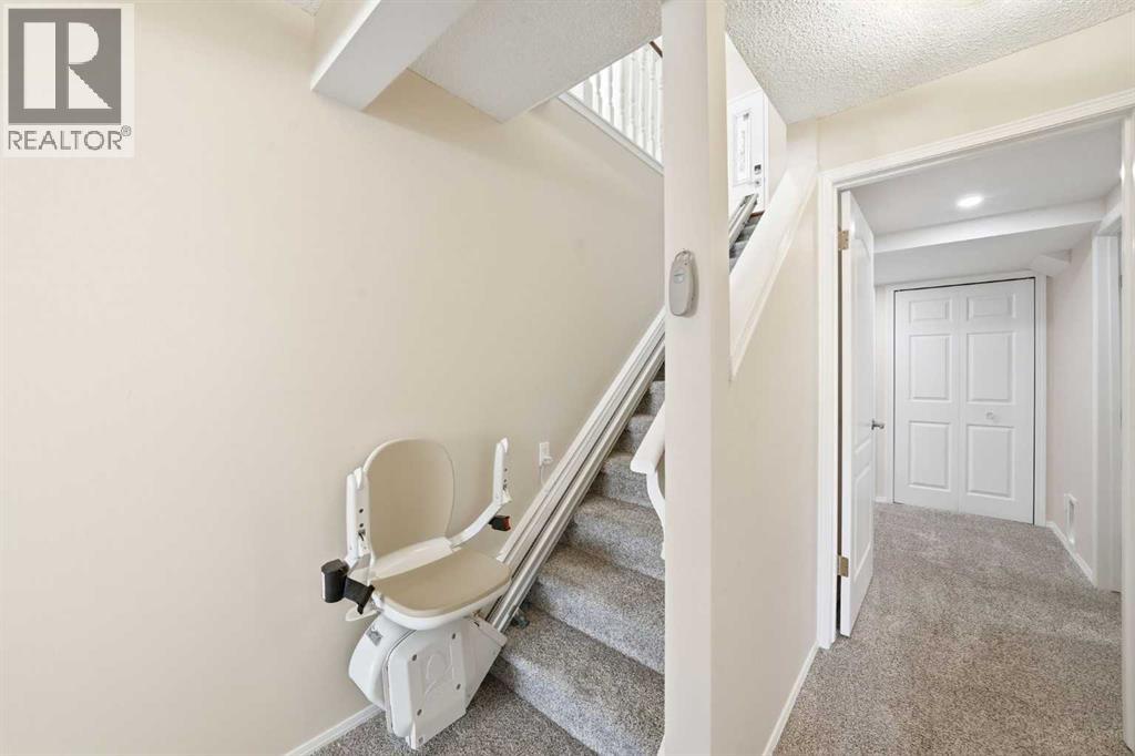 59 Sunlake Close SE, Calgary, Alberta  T2X 3H2 - Photo 14 - A2297719