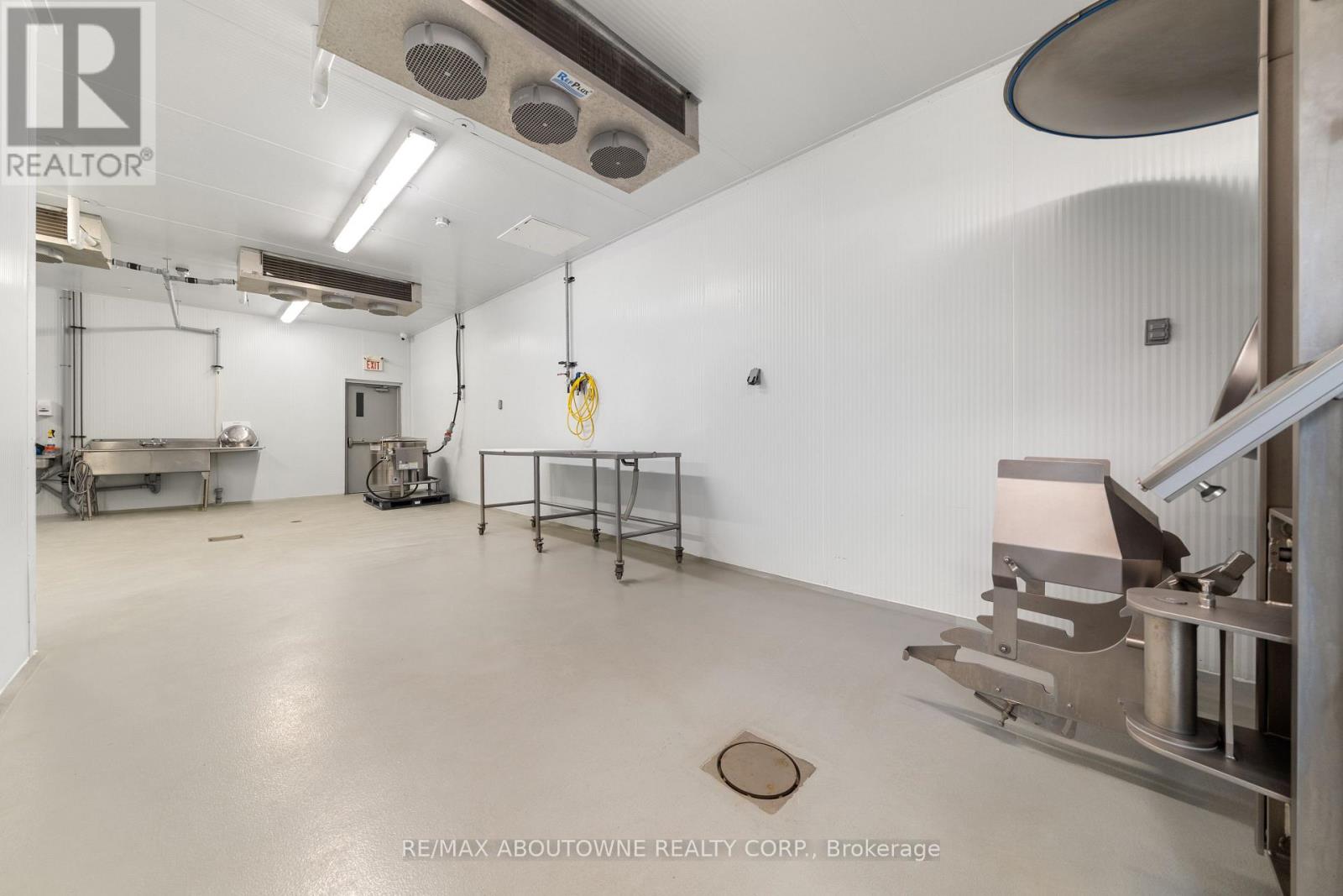 842 Hamilton Road, Quinte West, Ontario  K8N 4Z5 - Photo 37 - X12781640