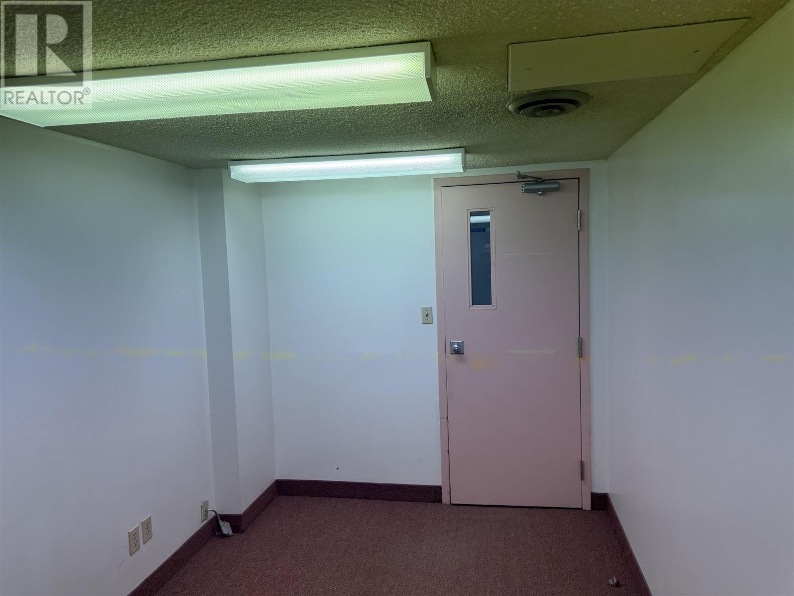 955 Queen St E, Sault Ste. Marie, Ontario  P6A 2C3 - Photo 3 - SM260626