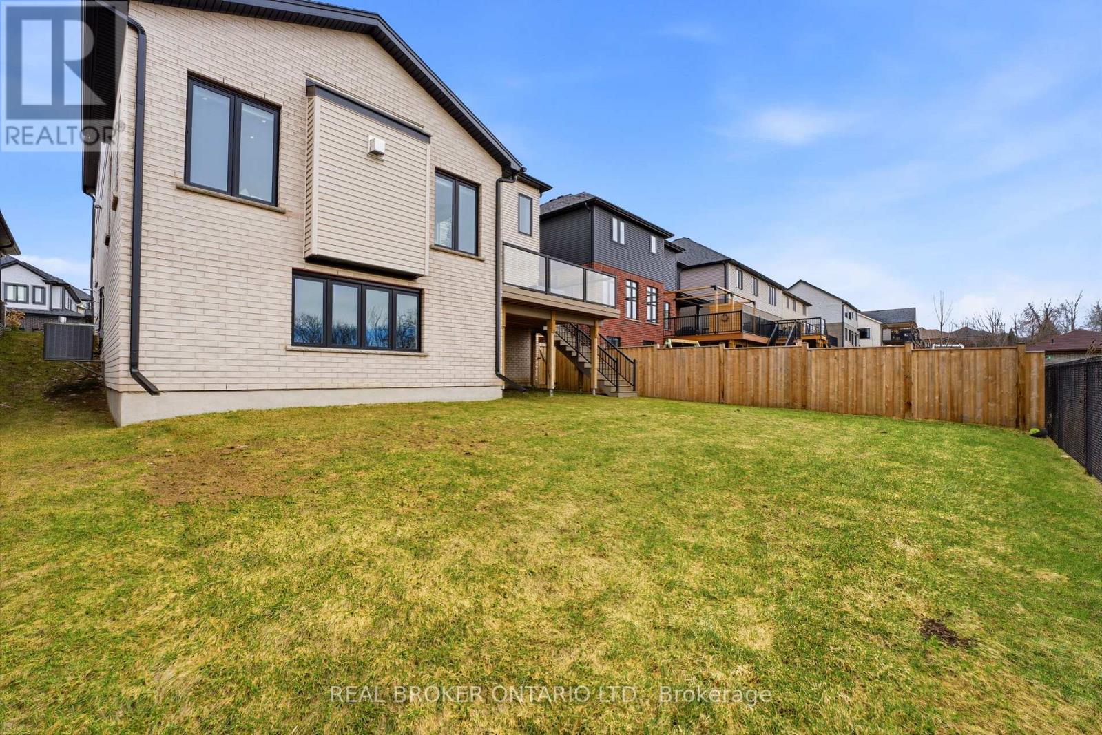 39 Mill Race Crescent, Woolwich, Ontario  N0B 2N0 - Photo 46 - X12960194