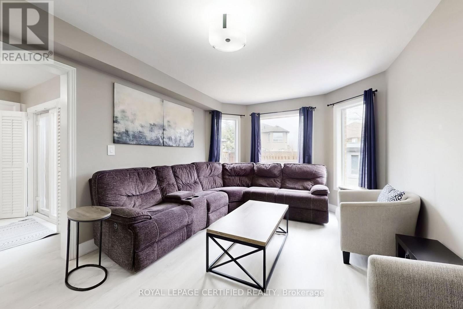 57 Humbershed Crescent, Caledon, Ontario  L7E 2X4 - Photo 6 - W12961496