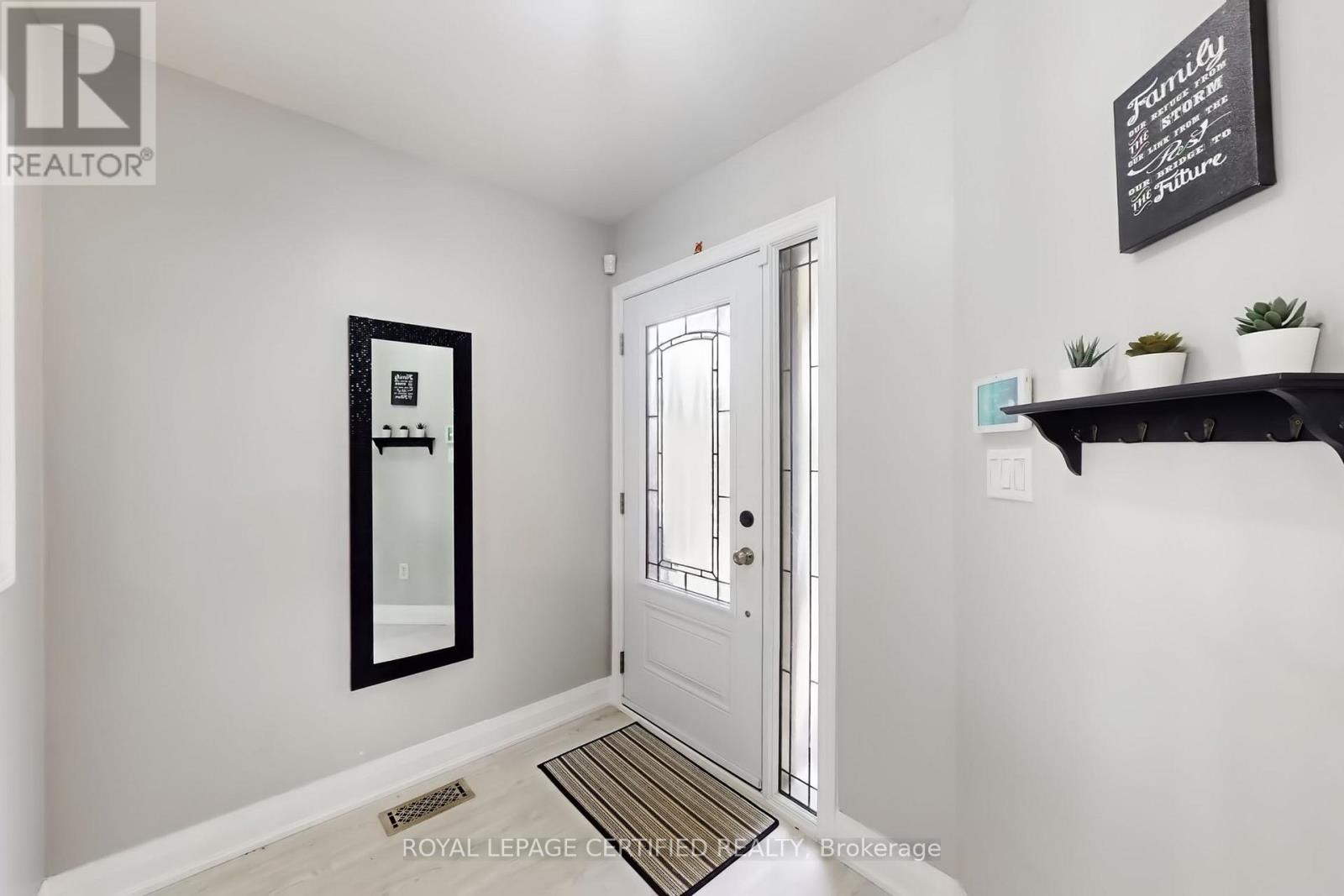 57 Humbershed Crescent, Caledon, Ontario  L7E 2X4 - Photo 14 - W12961496