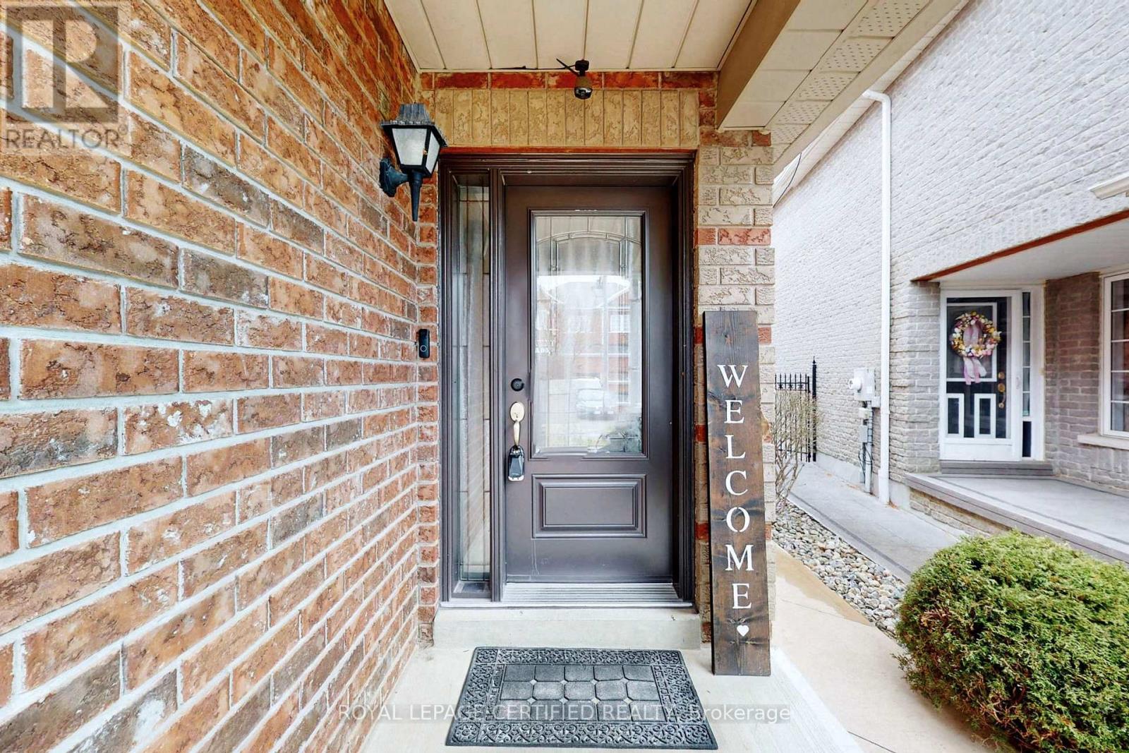 57 Humbershed Crescent, Caledon, Ontario  L7E 2X4 - Photo 4 - W12961496