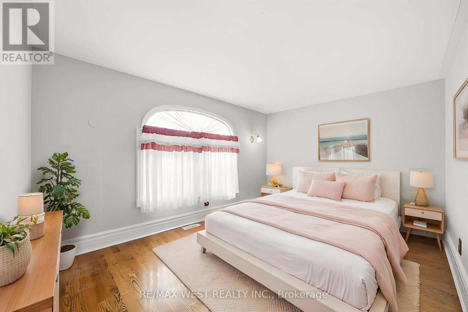 15637 Mclaughlin Road, Caledon, Ontario  L7C 1L9 - Photo 7 - W12964598