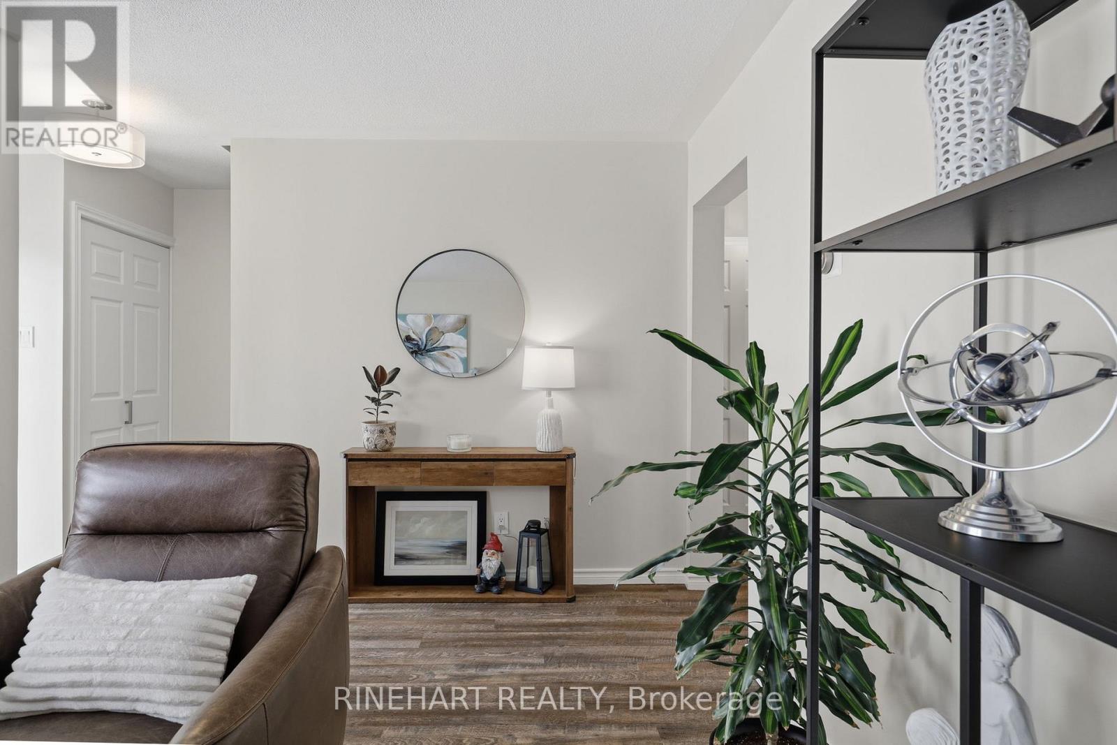 128 Banbury Road, London South (South T), Ontario  N5Z 4G4 - Photo 10 - X12964768