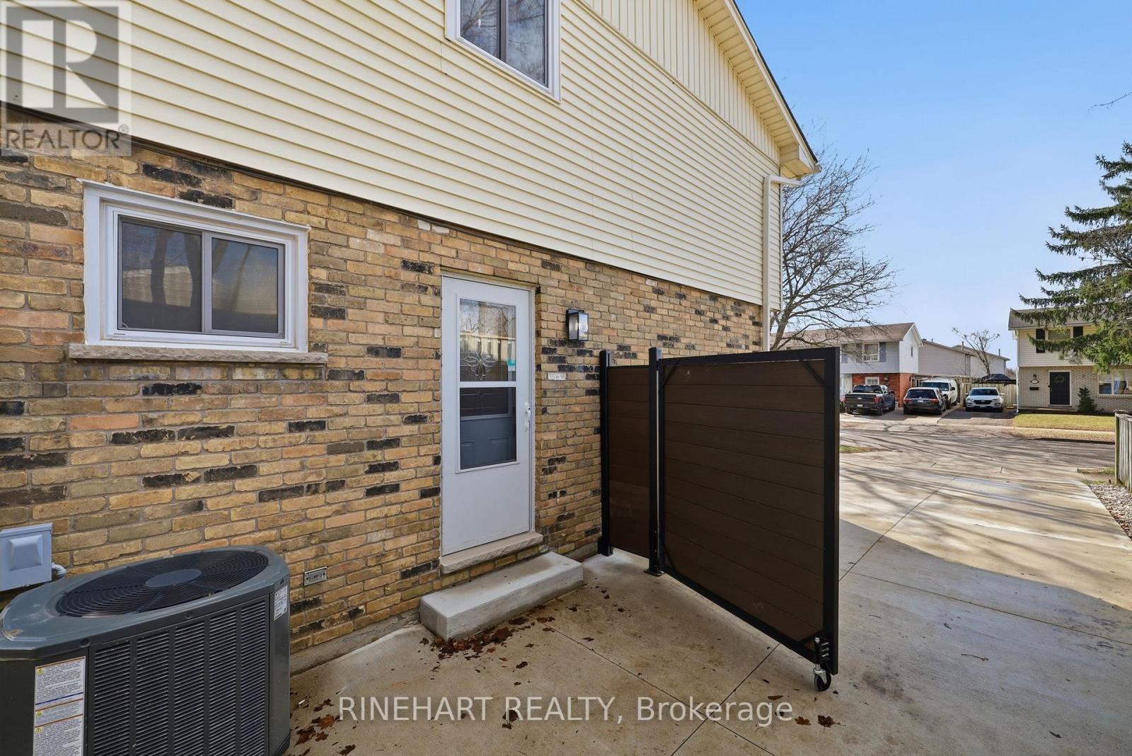 128 Banbury Road, London South (South T), Ontario  N5Z 4G4 - Photo 46 - X12964768