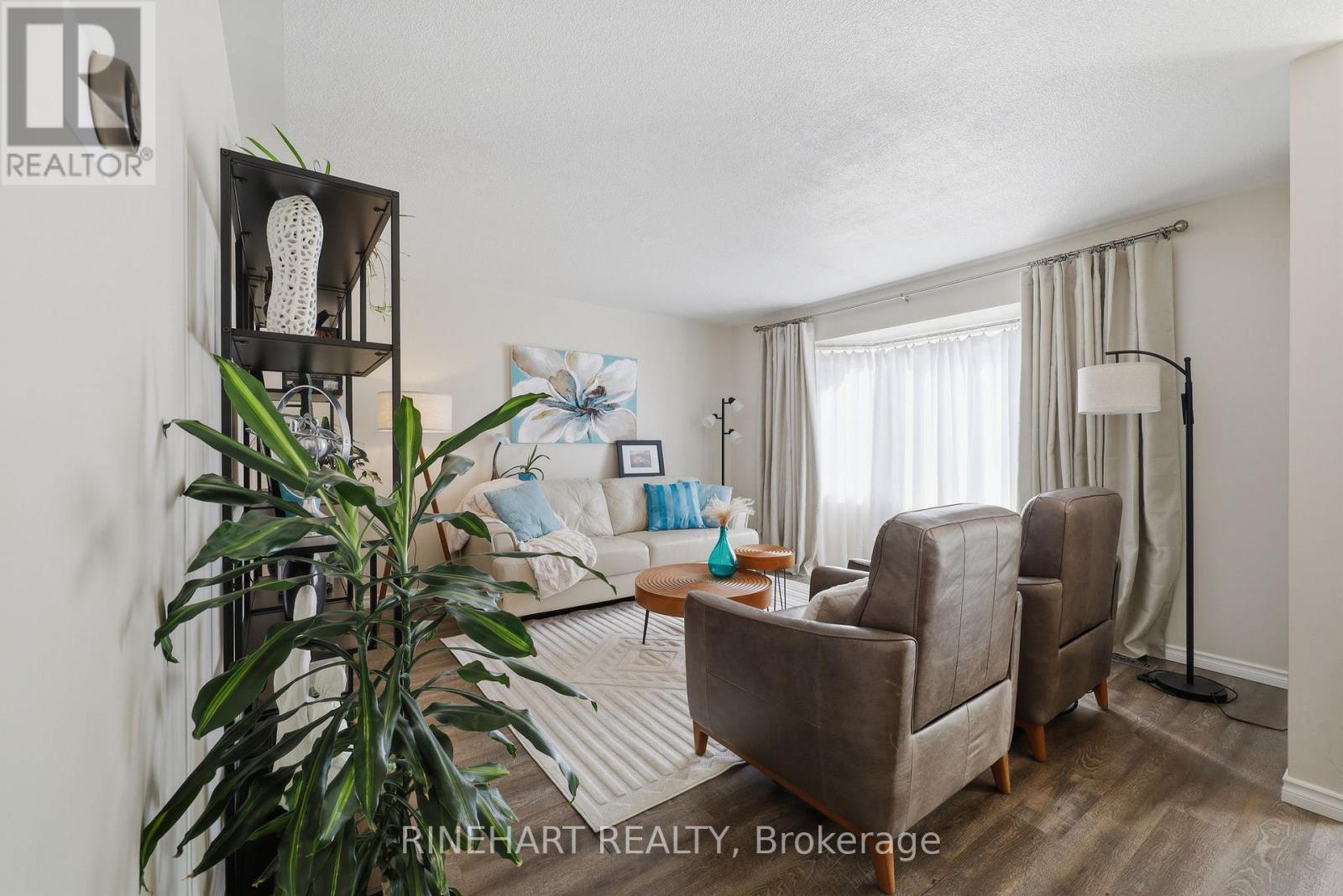 128 Banbury Road, London South (South T), Ontario  N5Z 4G4 - Photo 6 - X12964768