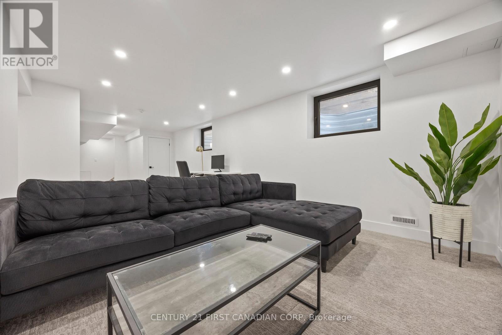 2258 Wickerson Road, London South, Ontario  N6K 0C3 - Photo 35 - X12964862