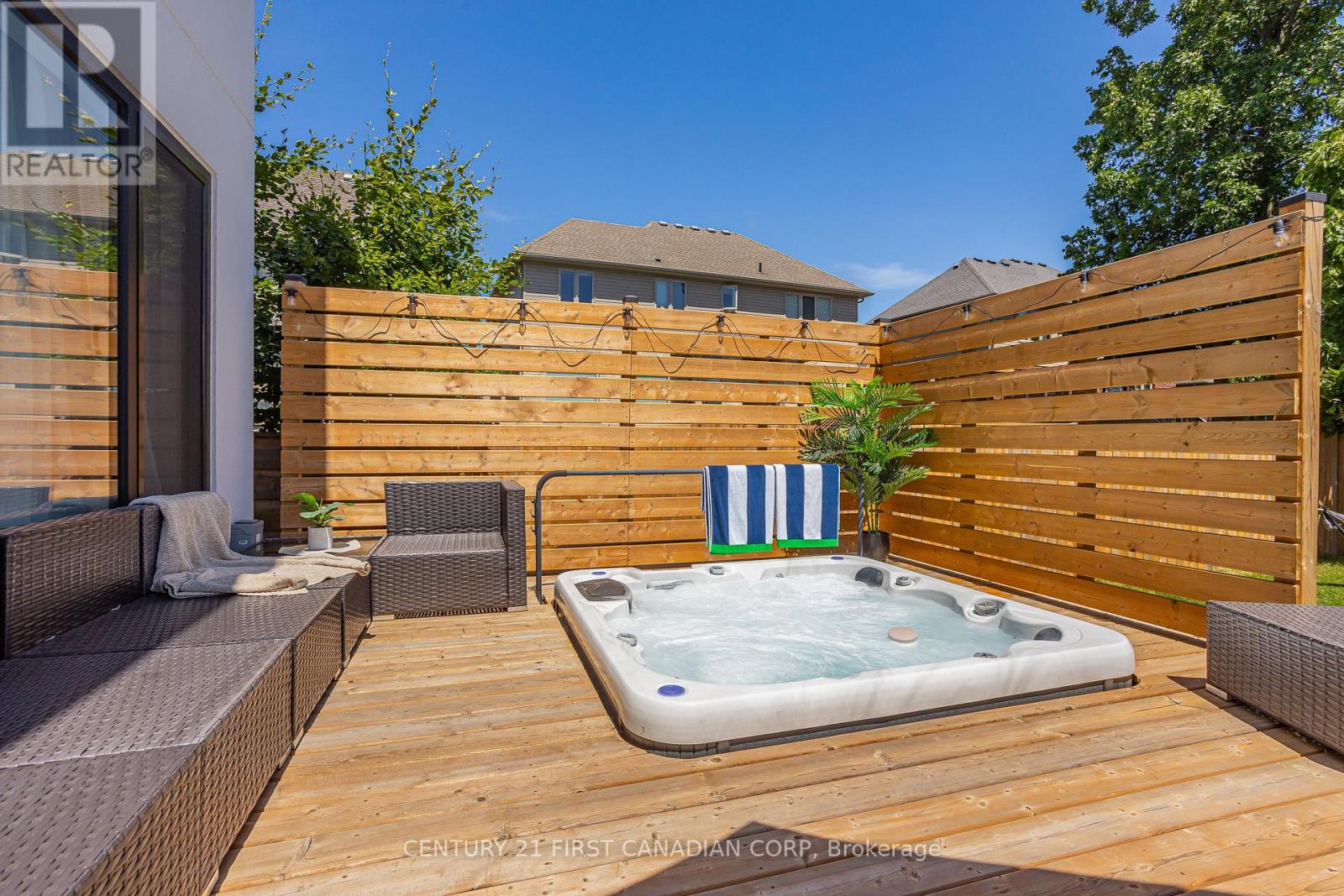 2258 Wickerson Road, London South, Ontario  N6K 0C3 - Photo 42 - X12964862