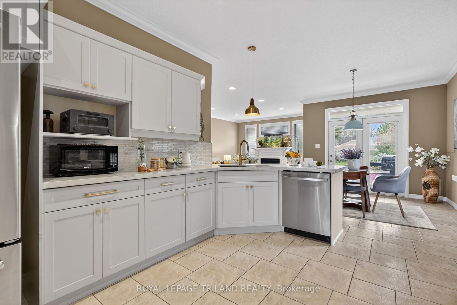 995 Manchester Road, London North, Ontario  N6H 5J1 - Photo 15 - X12964882