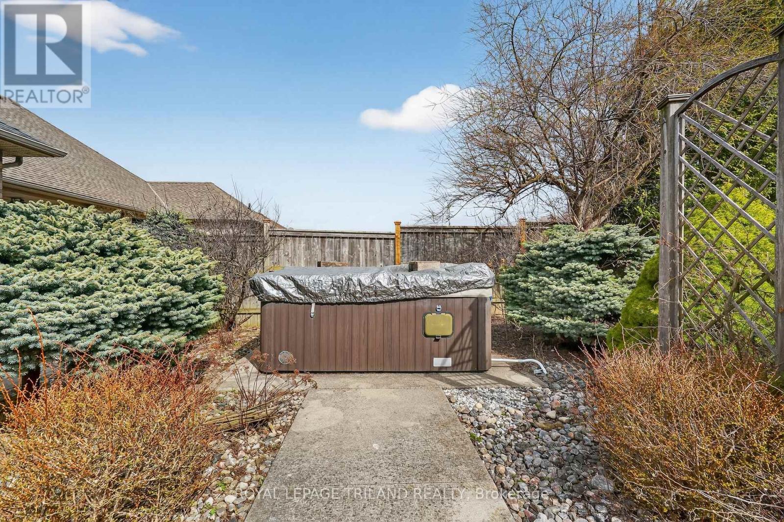 995 Manchester Road, London North, Ontario  N6H 5J1 - Photo 48 - X12964882