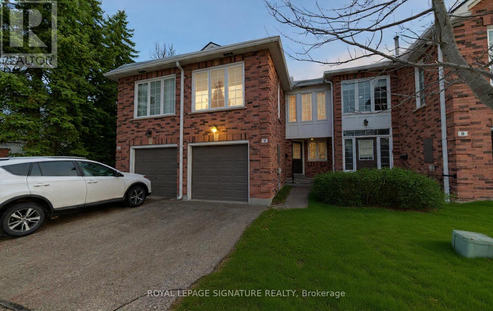 3 Lancewood Crescent, Brampton, Ontario  L6S 5Y6 - Photo 2 - W12834394
