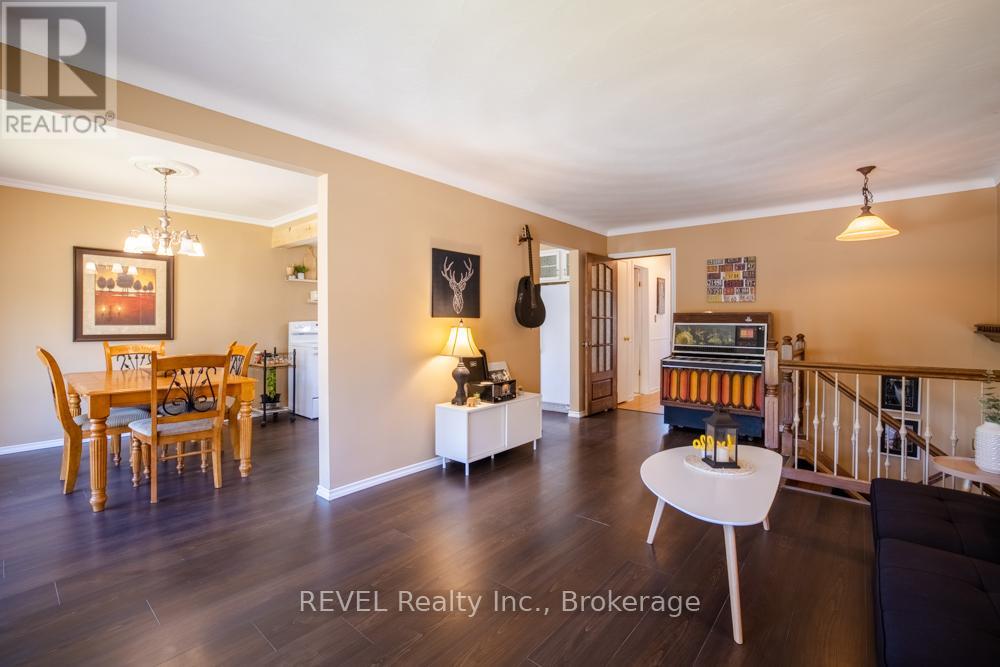 43 Trelawn Parkway, Welland, Ontario  L3C 1W4 - Photo 10 - X12657834