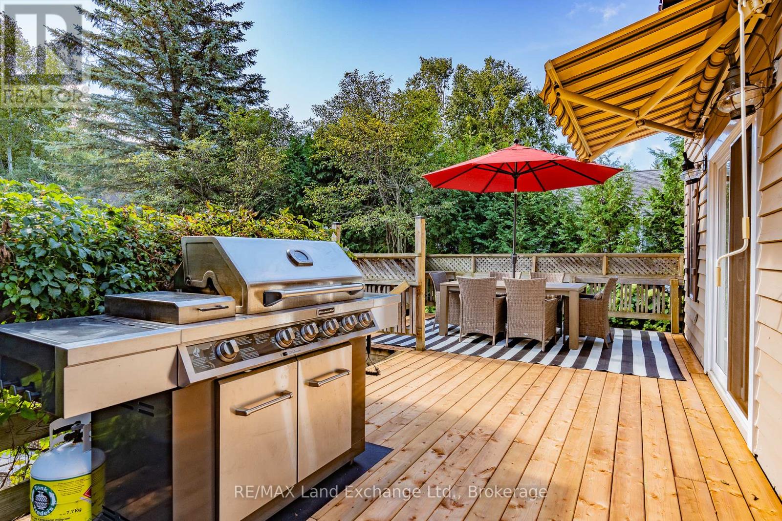 215 Island Street, Saugeen Shores, Ontario  N0H 2L0 - Photo 13 - X12848256