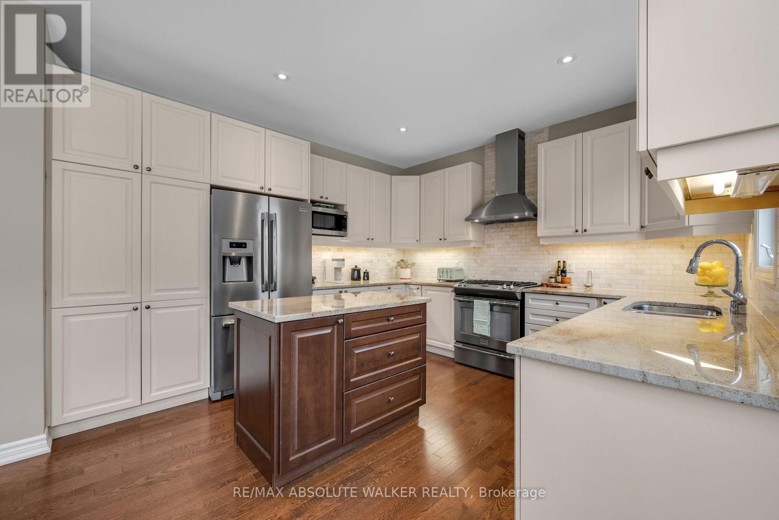 207 Rivertree Street, Ottawa, Ontario  K2M 0J4 - Photo 15 - X12964774