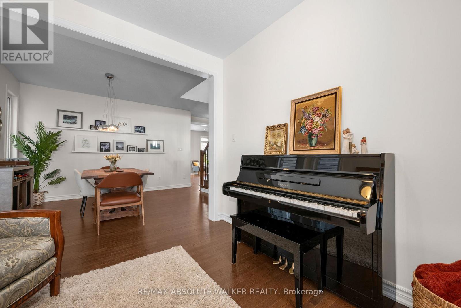 207 Rivertree Street, Ottawa, Ontario  K2M 0J4 - Photo 7 - X12964774