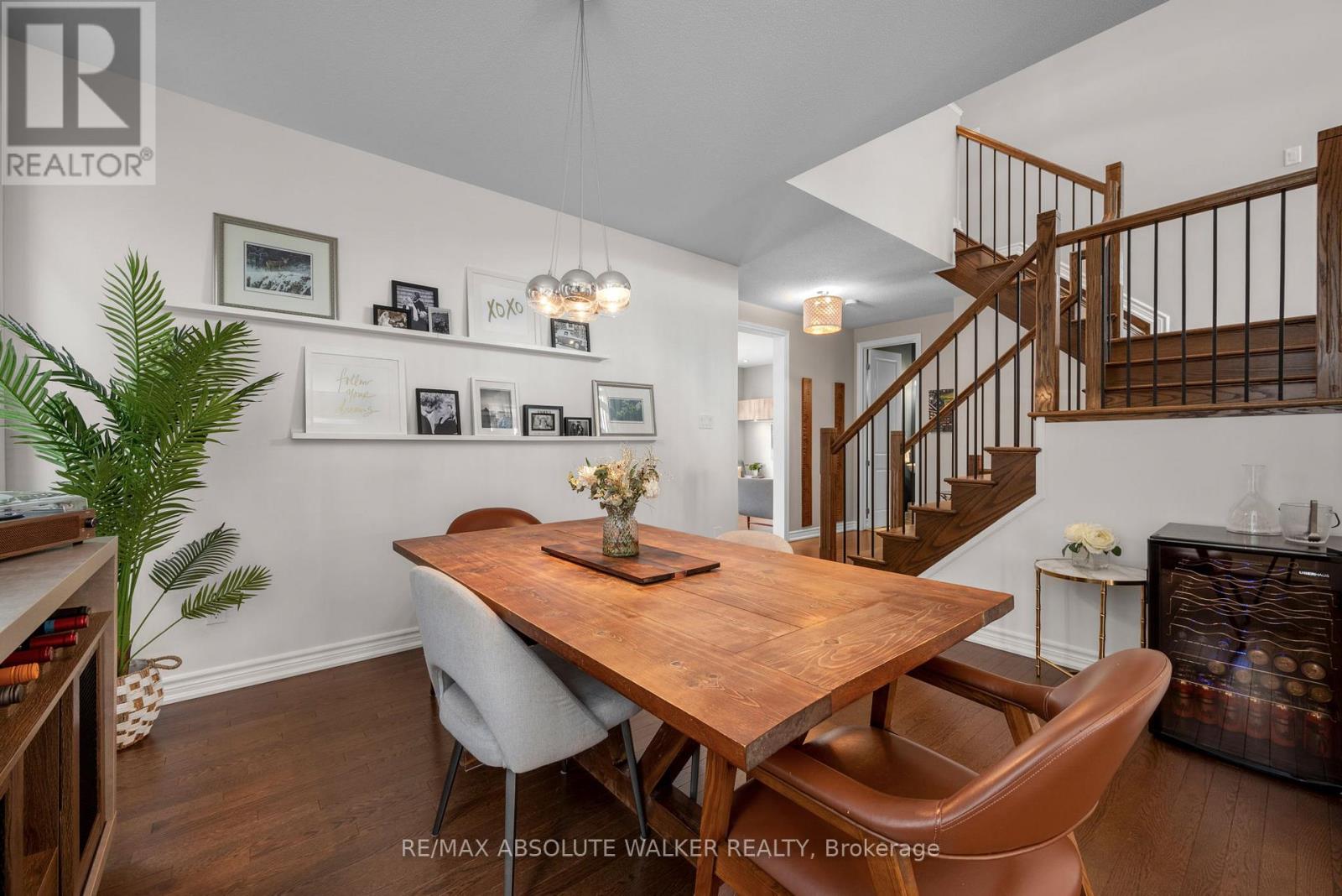 207 Rivertree Street, Ottawa, Ontario  K2M 0J4 - Photo 9 - X12964774