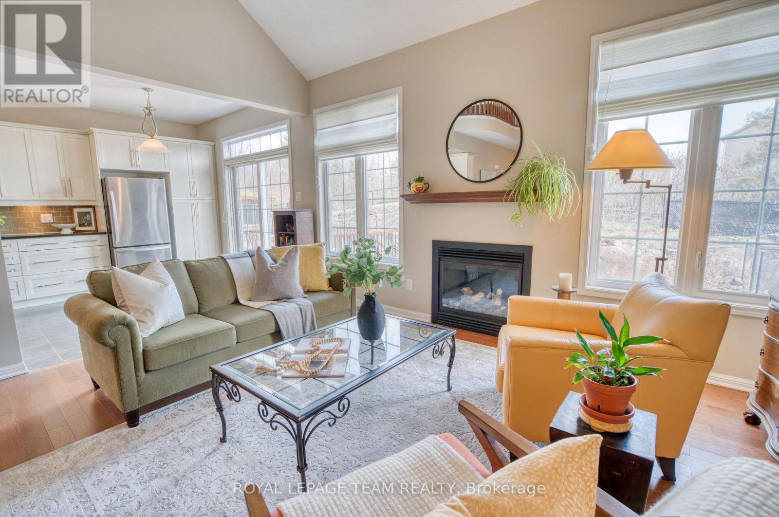 249 Huntsville Drive, Ottawa, Ontario  K2T 0C5 - Photo 19 - X12964786