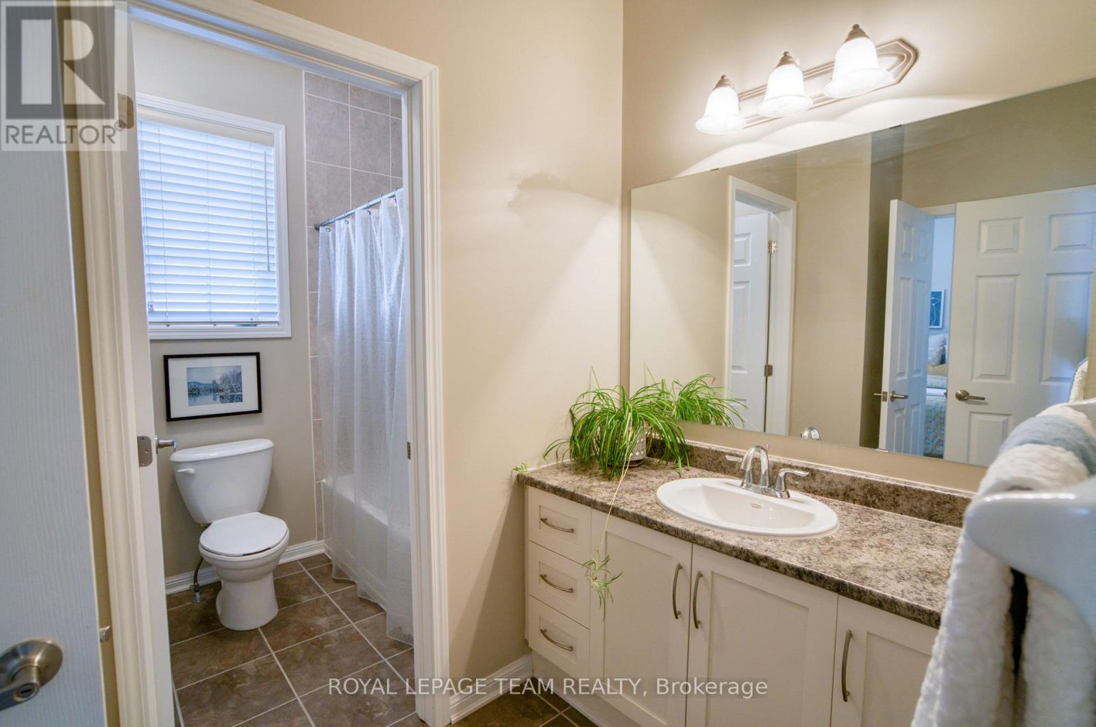 249 Huntsville Drive, Ottawa, Ontario  K2T 0C5 - Photo 29 - X12964786