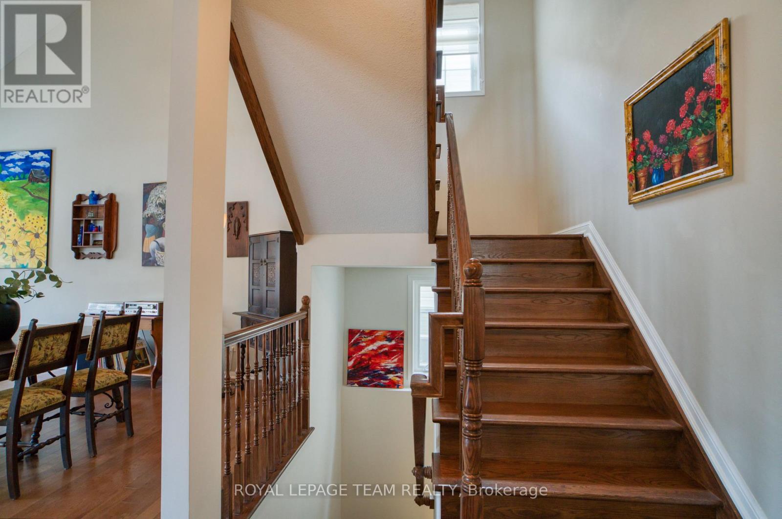 249 Huntsville Drive, Ottawa, Ontario  K2T 0C5 - Photo 30 - X12964786