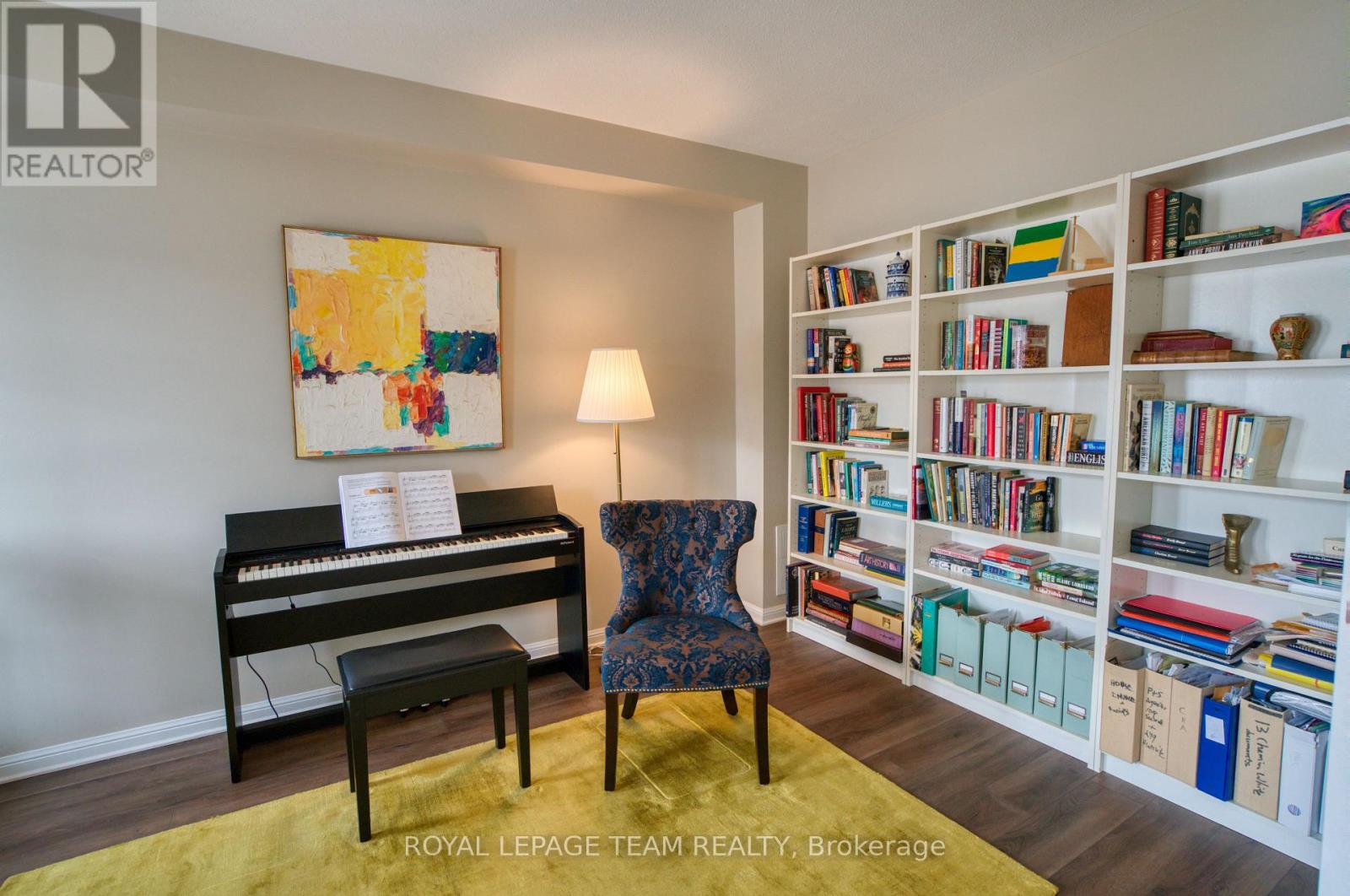 249 Huntsville Drive, Ottawa, Ontario  K2T 0C5 - Photo 8 - X12964786