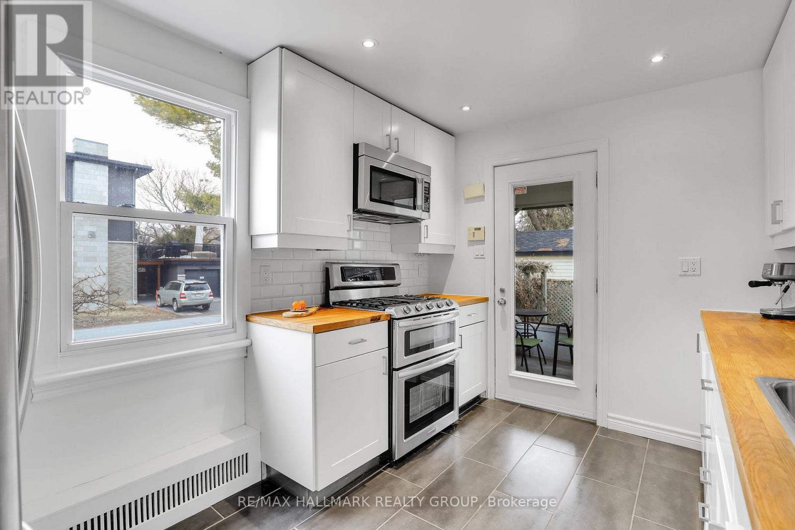 105 Queen Mary Street, Ottawa, Ontario  K1K 1X4 - Photo 15 - X12964924